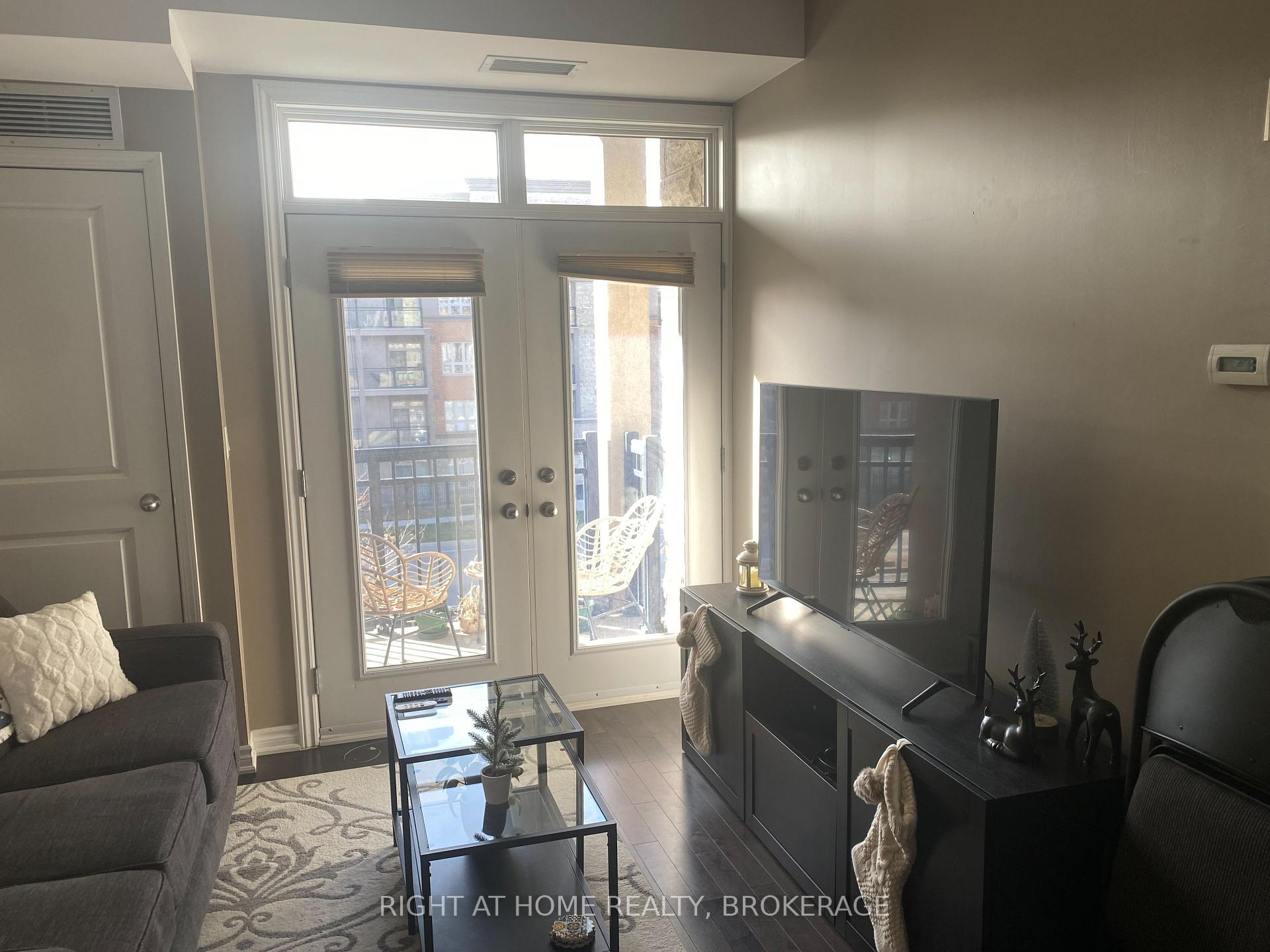 Photo 6 of Unit 301, 5327 Upper Middle Drive, Burlington, Orchard — HOMEH