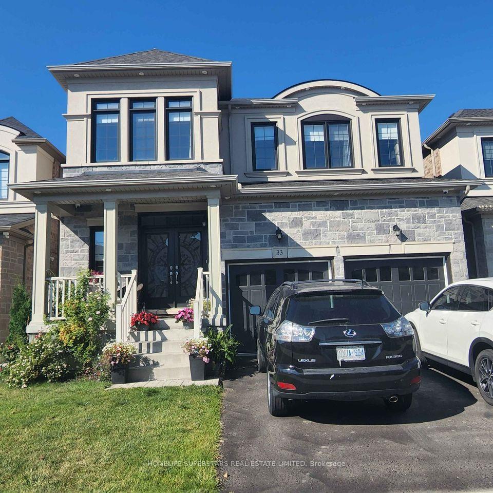 Front of 33 Little Britain Crescent