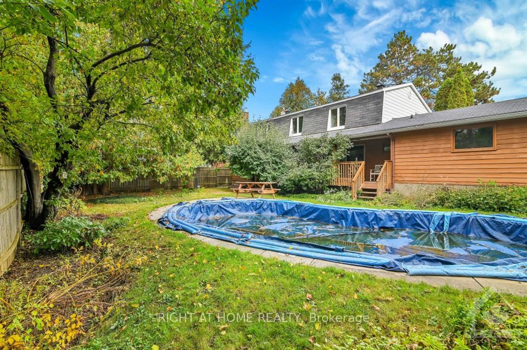 Photo 13 of 34 Farlane Boulevard, Ottawa, City View/Skyline/Fisher Heights/Parkwood Hills — HOMEH