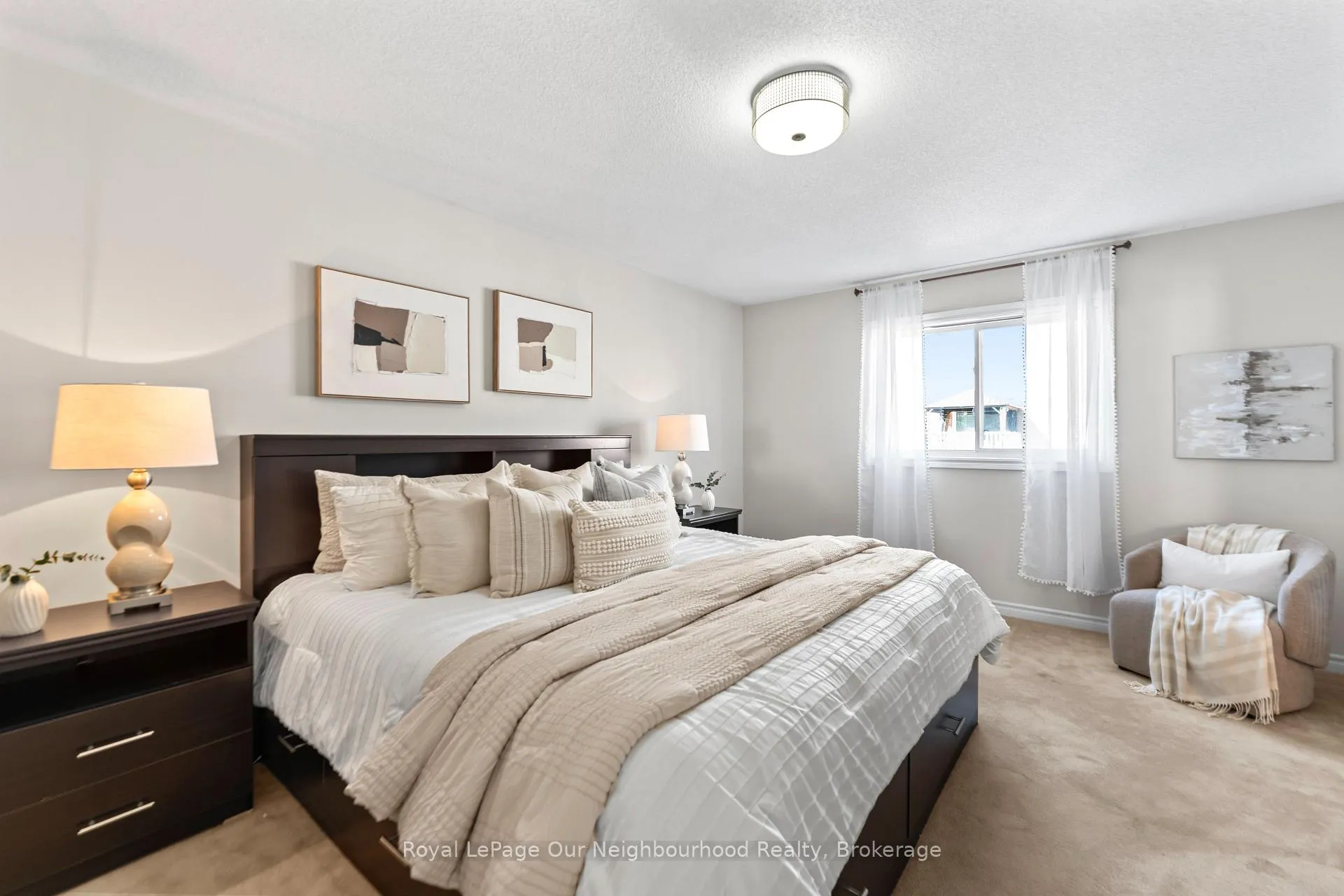 Photo 11 of 95 Laprade Square, Clarington, Bowmanville — HOMEH