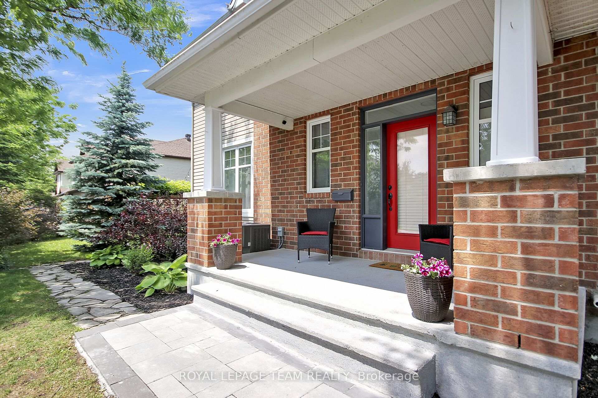 Photo 6 of 70 Oldfield Street, Ottawa, Barrhaven East — HOMEH