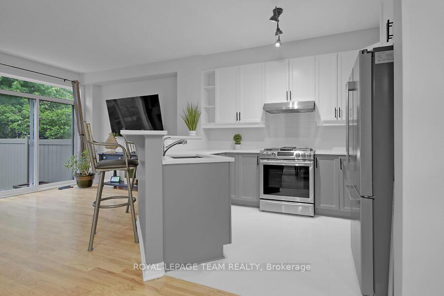 Photo 15 of 70 Oldfield Street, Ottawa, Barrhaven East — HOMEH