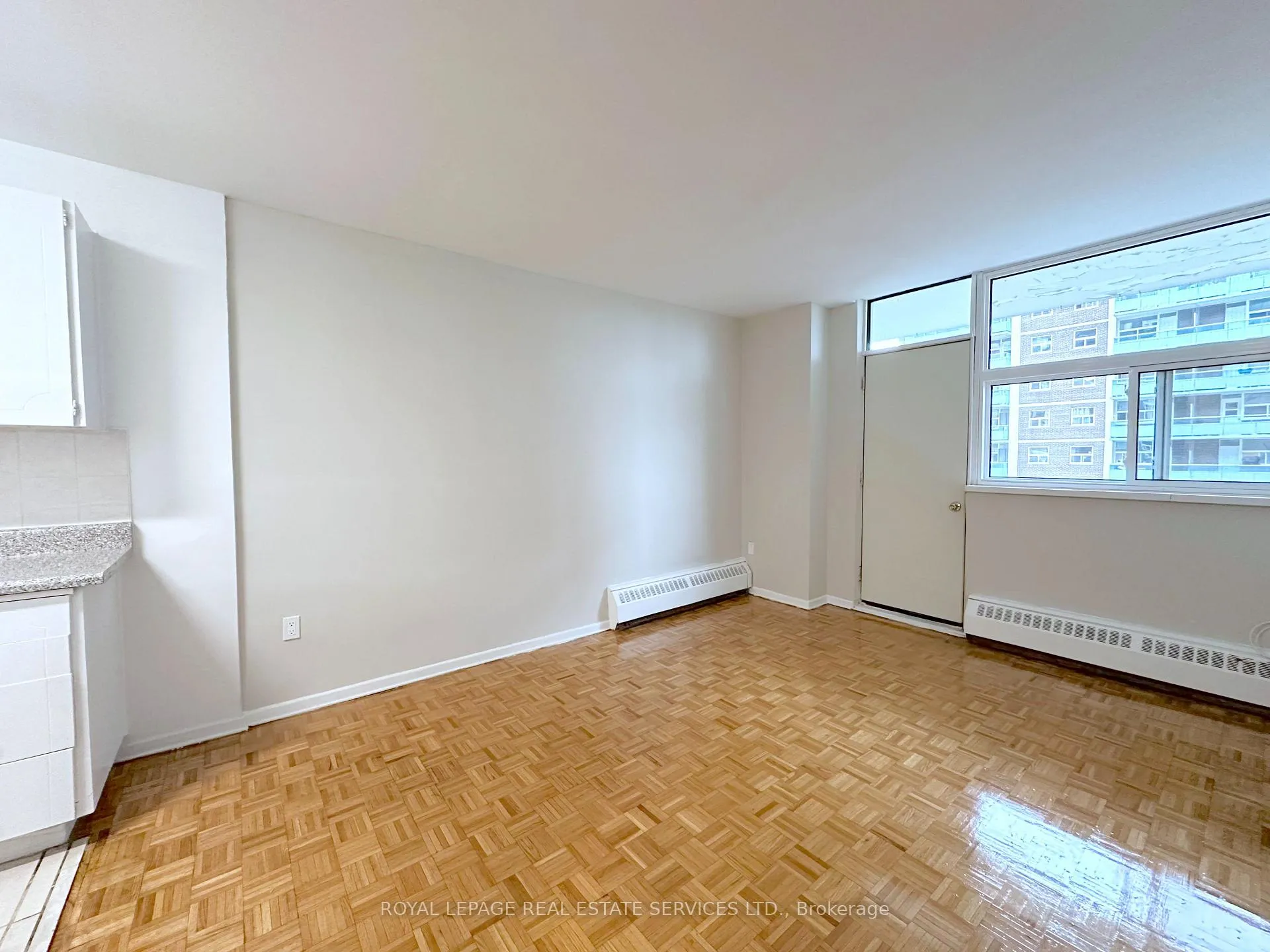 Front of Unit 716, 135 Rose Avenue