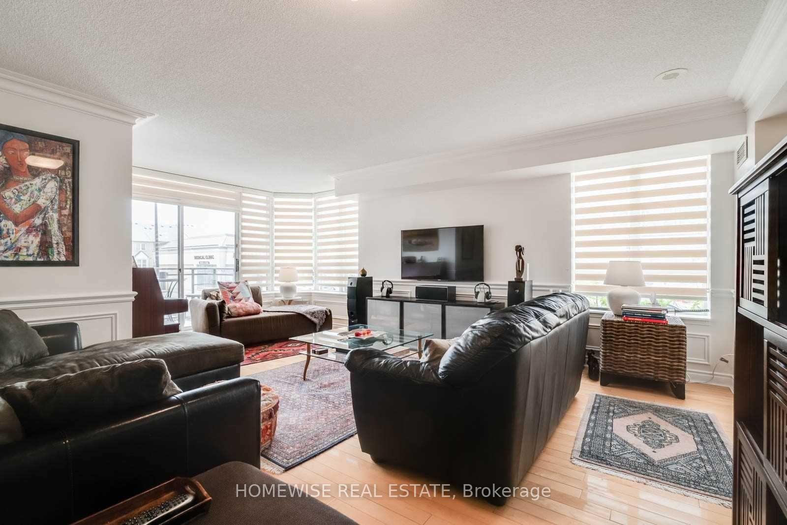 Photo 3 of Unit 212, 130 Pond Drive, Markham, Commerce Valley — HOMEH