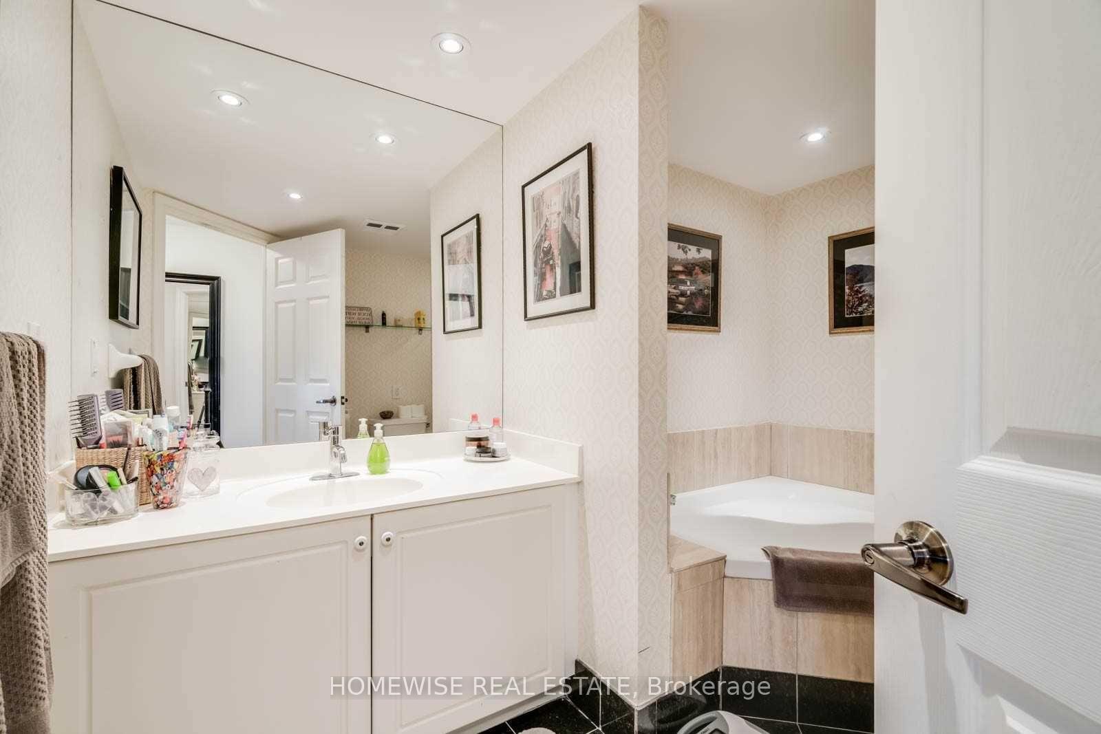 Photo 16 of Unit 212, 130 Pond Drive, Markham, Commerce Valley — HOMEH
