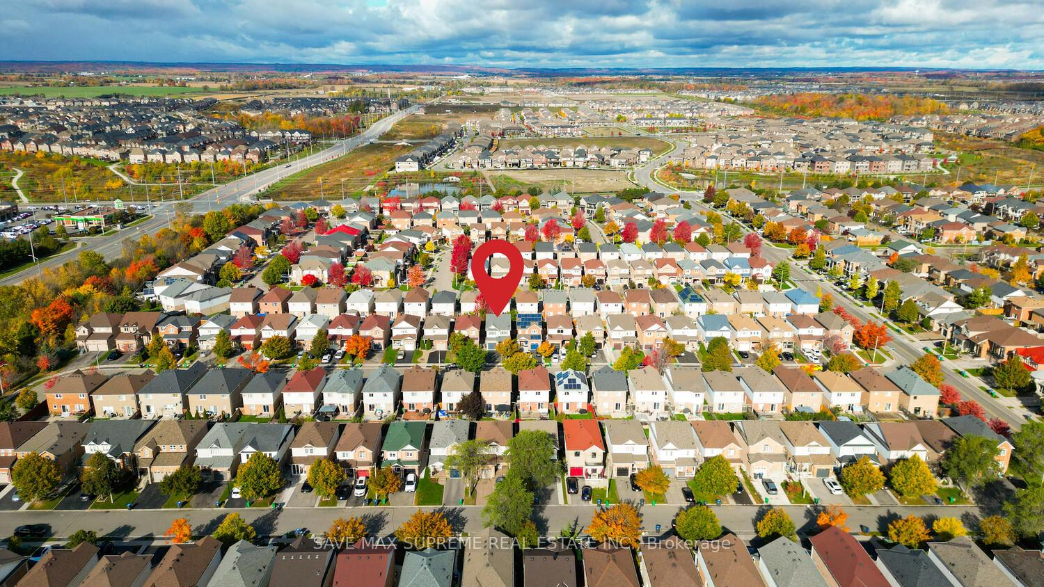 Photo 4 of 74 Ridgemore Crescent, Brampton, Fletcher's Meadow — HOMEH