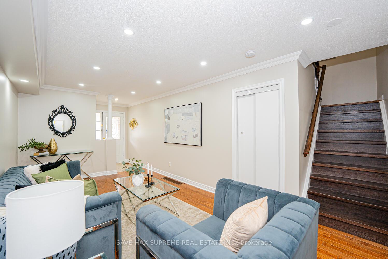 Photo 8 of 74 Ridgemore Crescent, Brampton, Fletcher's Meadow — HOMEH