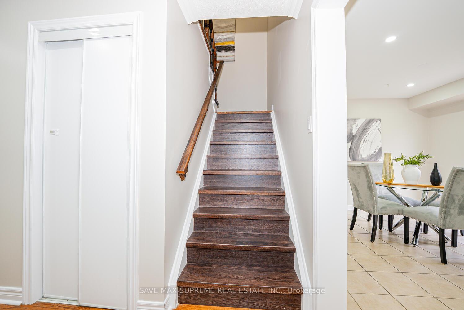 Photo 22 of 74 Ridgemore Crescent, Brampton, Fletcher's Meadow — HOMEH