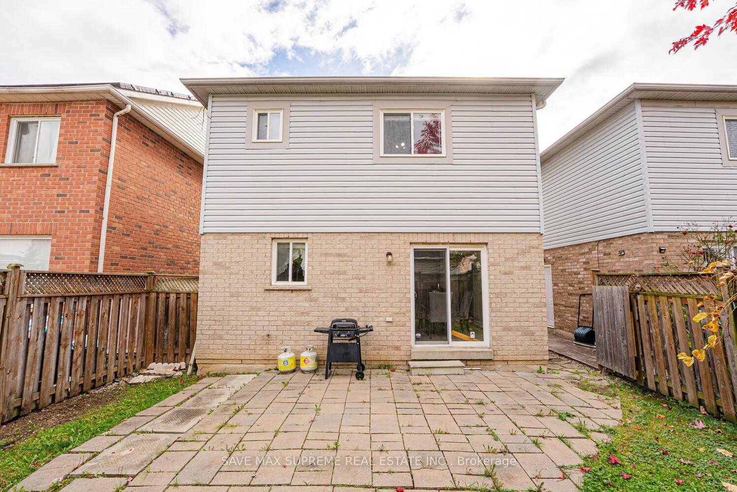 Photo 45 of 74 Ridgemore Crescent, Brampton, Fletcher's Meadow — HOMEH