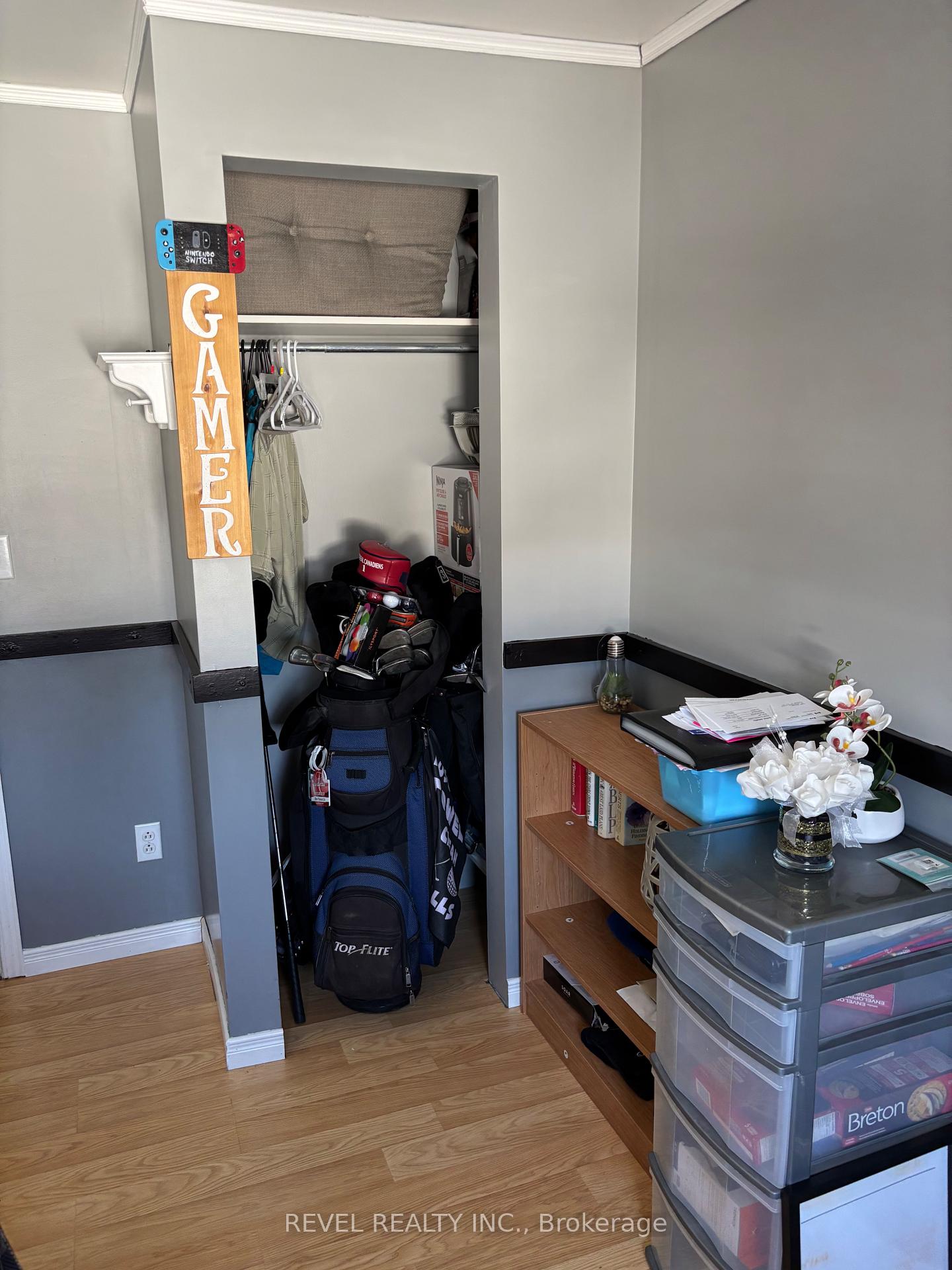 Photo 19 of 347 Seventeenth Avenue, Cochrane — HOMEH