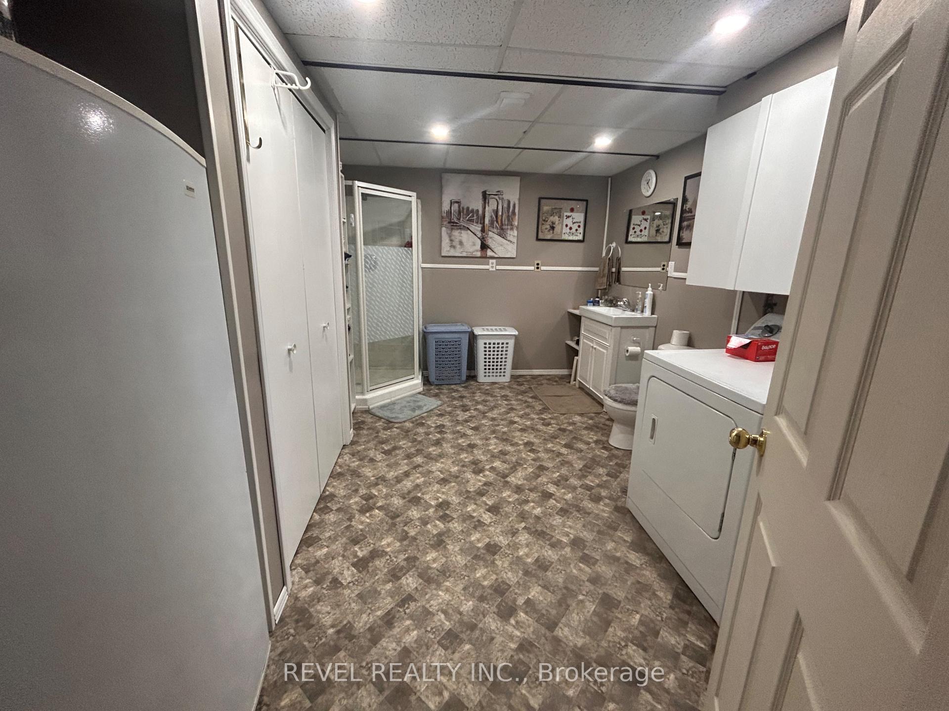 Photo 24 of 347 Seventeenth Avenue, Cochrane — HOMEH