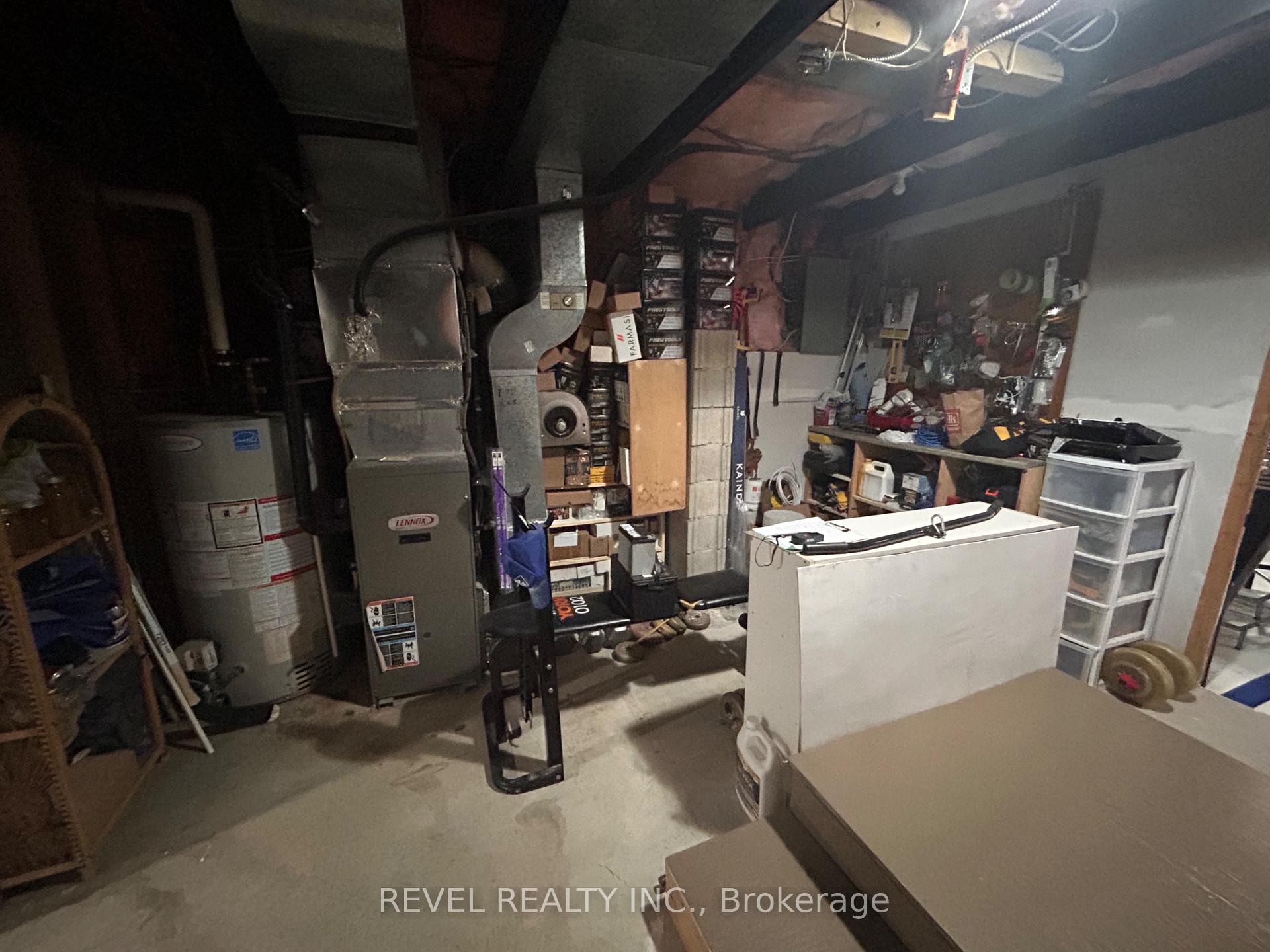 Photo 26 of 347 Seventeenth Avenue, Cochrane — HOMEH