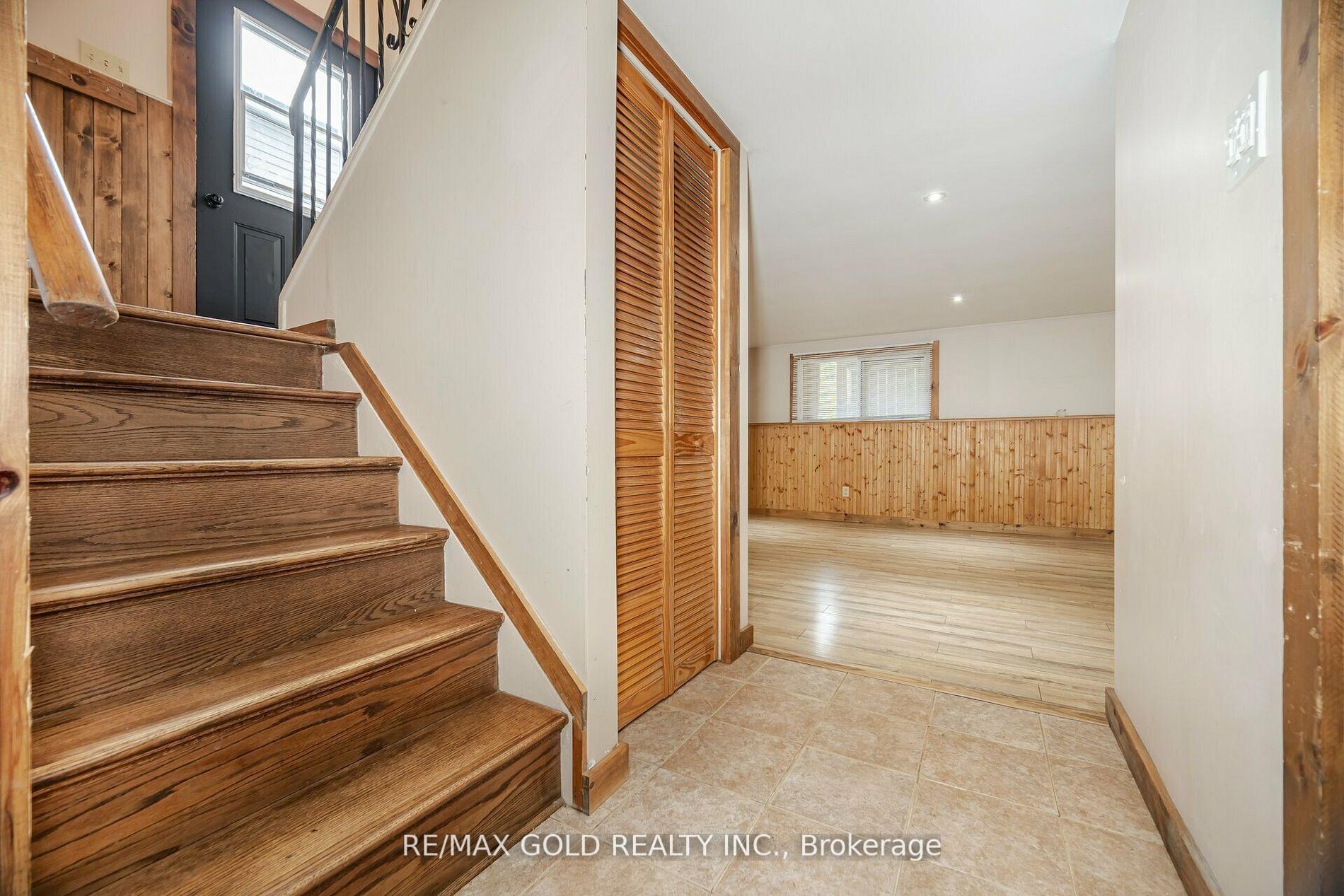 Photo 6 of 564 Simcoe Street, Collingwood — HOMEH
