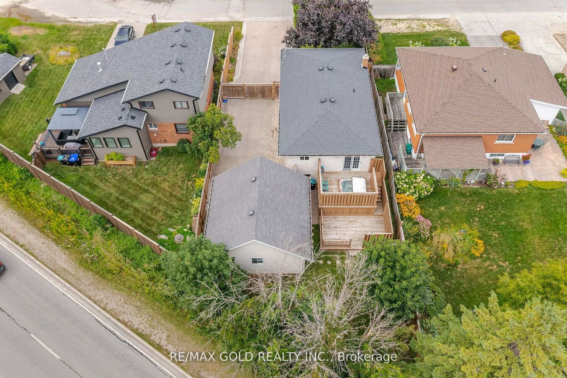 Photo 15 of 564 Simcoe Street, Collingwood — HOMEH
