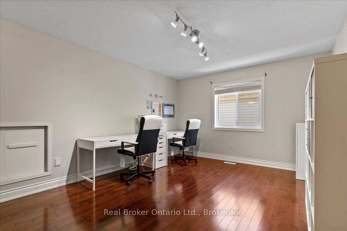 Photo 23 of 125 Blackburn Drive, Brant, Brantford Twp — HOMEH