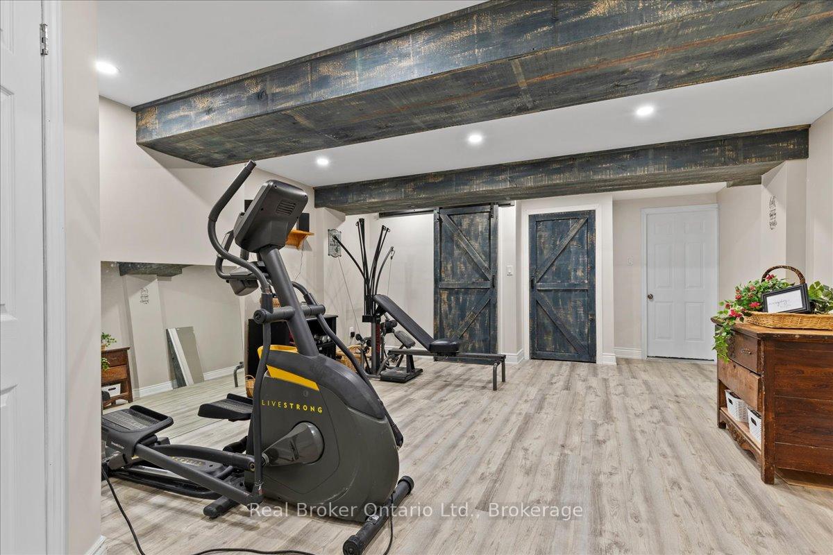 Photo 33 of 125 Blackburn Drive, Brant, Brantford Twp — HOMEH