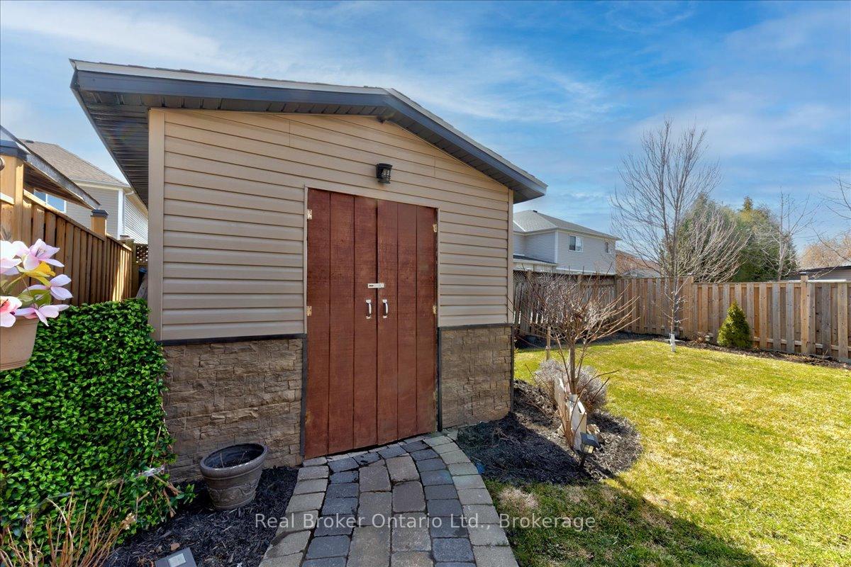 Photo 42 of 125 Blackburn Drive, Brant, Brantford Twp — HOMEH