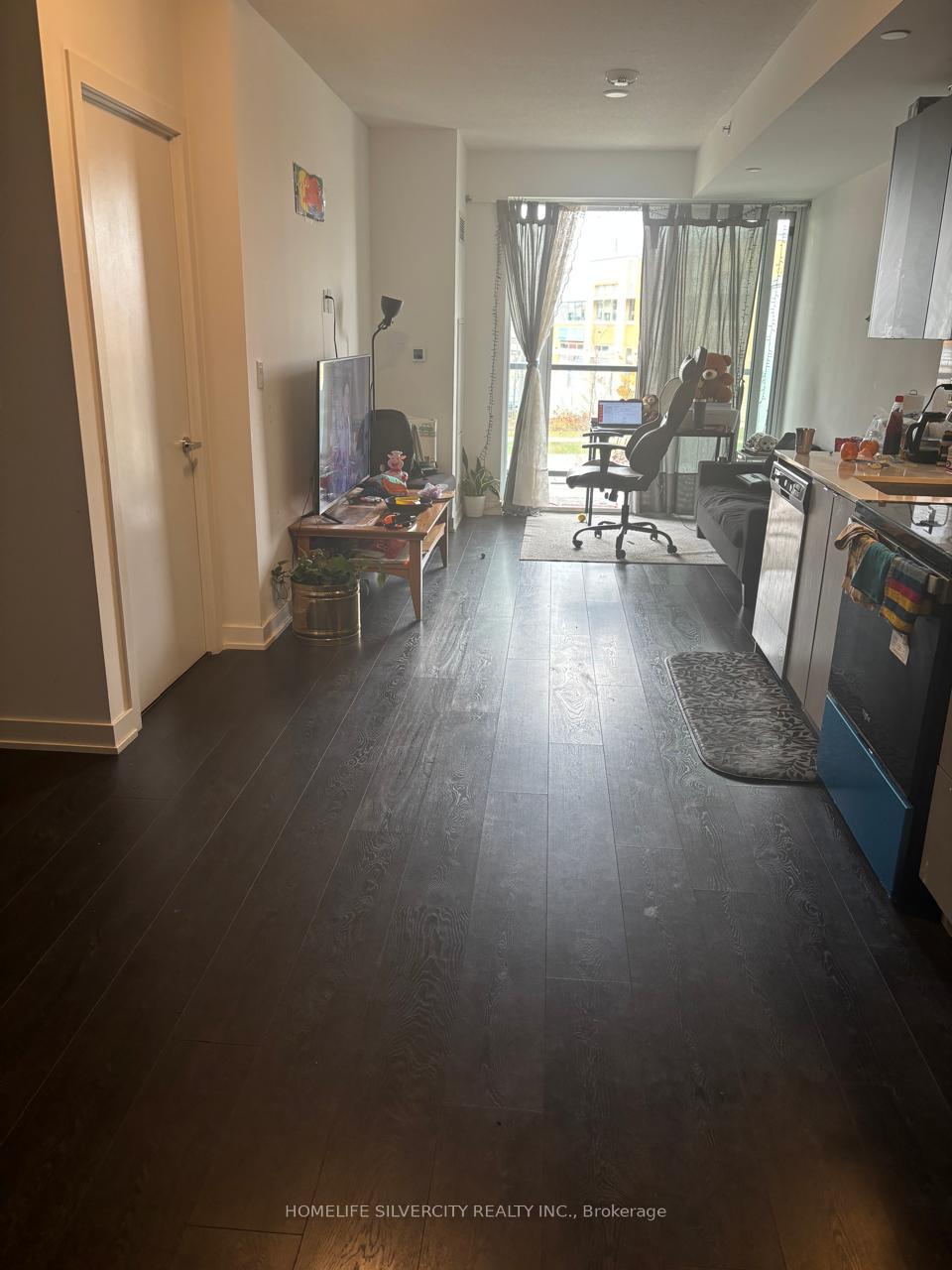 Photo 3 of Unit A 218, 3210 Dakota Common, Burlington, Alton — HOMEH