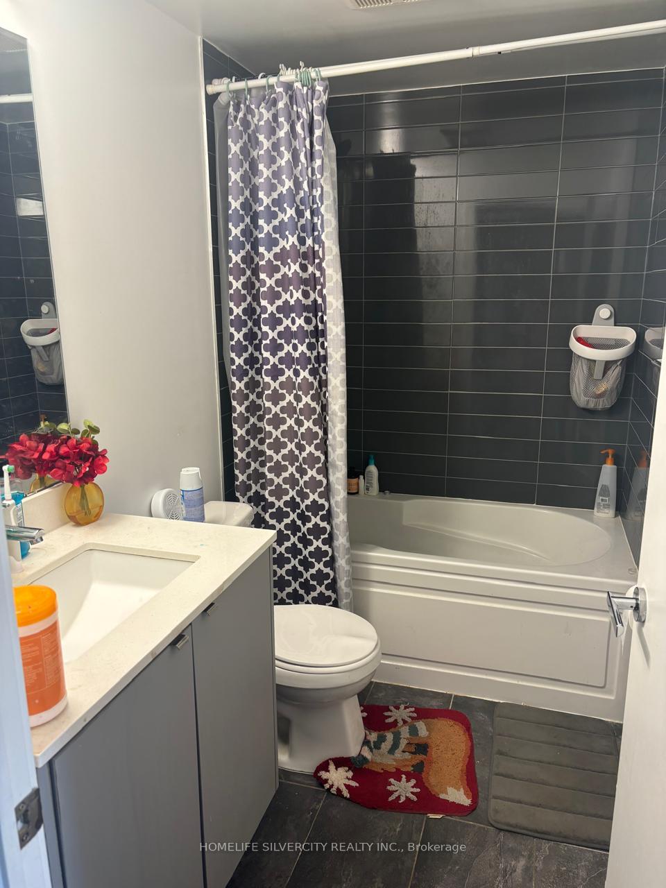 Photo 5 of Unit A 218, 3210 Dakota Common, Burlington, Alton — HOMEH