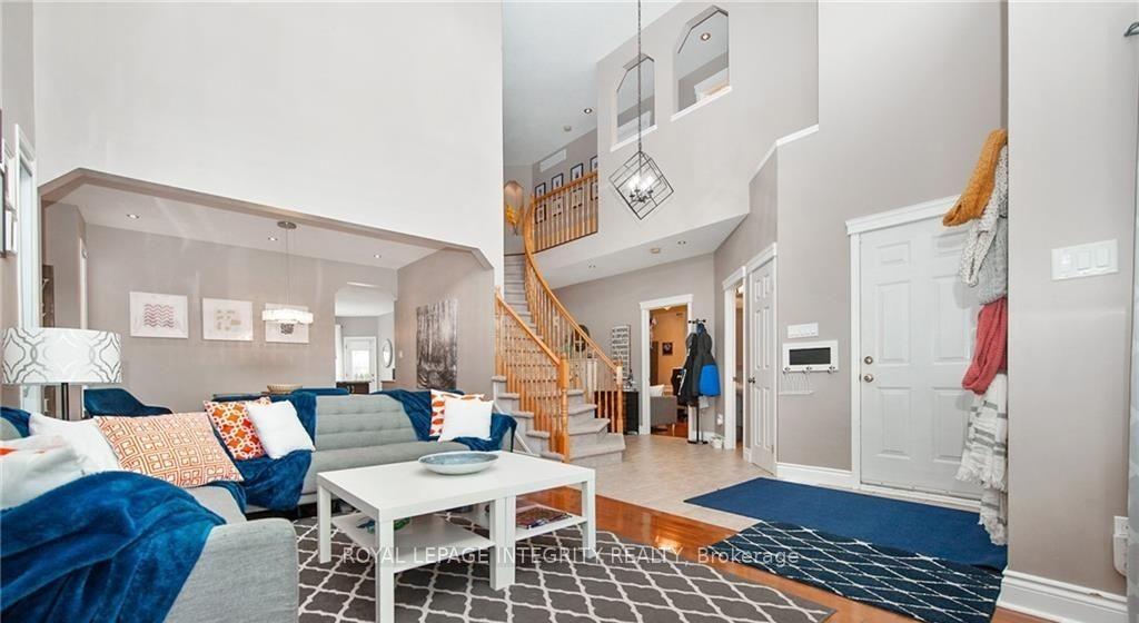 Photo 2 of 5 Bracewood Way, Ottawa, Barrhaven - Stonebridge — HOMEH