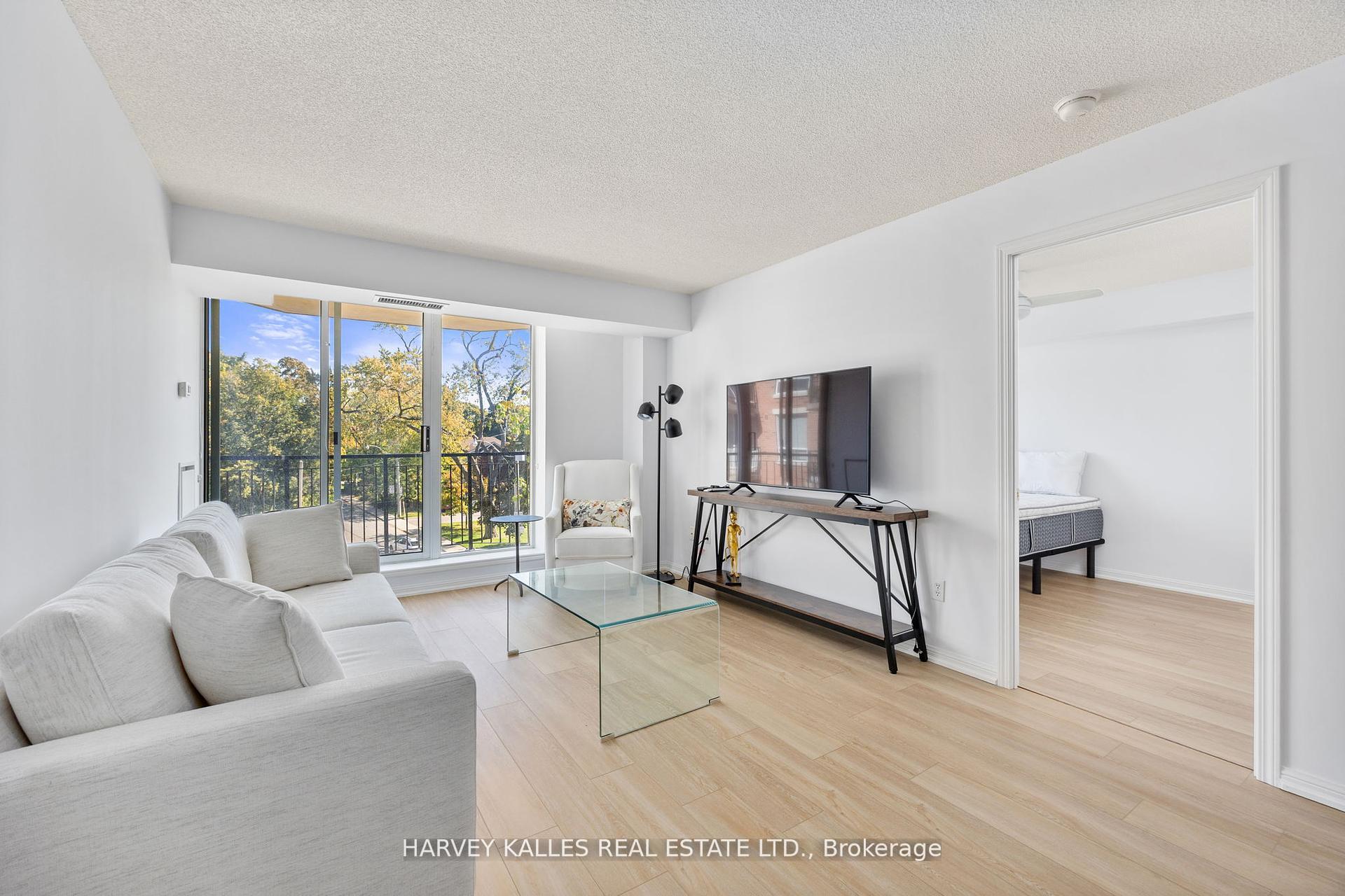 Photo 8 of Unit 302, 18 Wanless Avenue, Toronto, Lawrence Park North — HOMEH