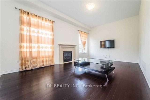 Photo 7 of 36 Boland Court, Aurora, Rural Aurora — HOMEH