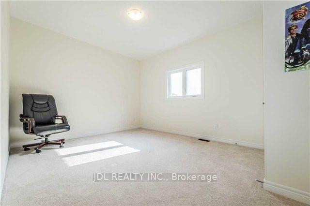 Photo 16 of 36 Boland Court, Aurora, Rural Aurora — HOMEH