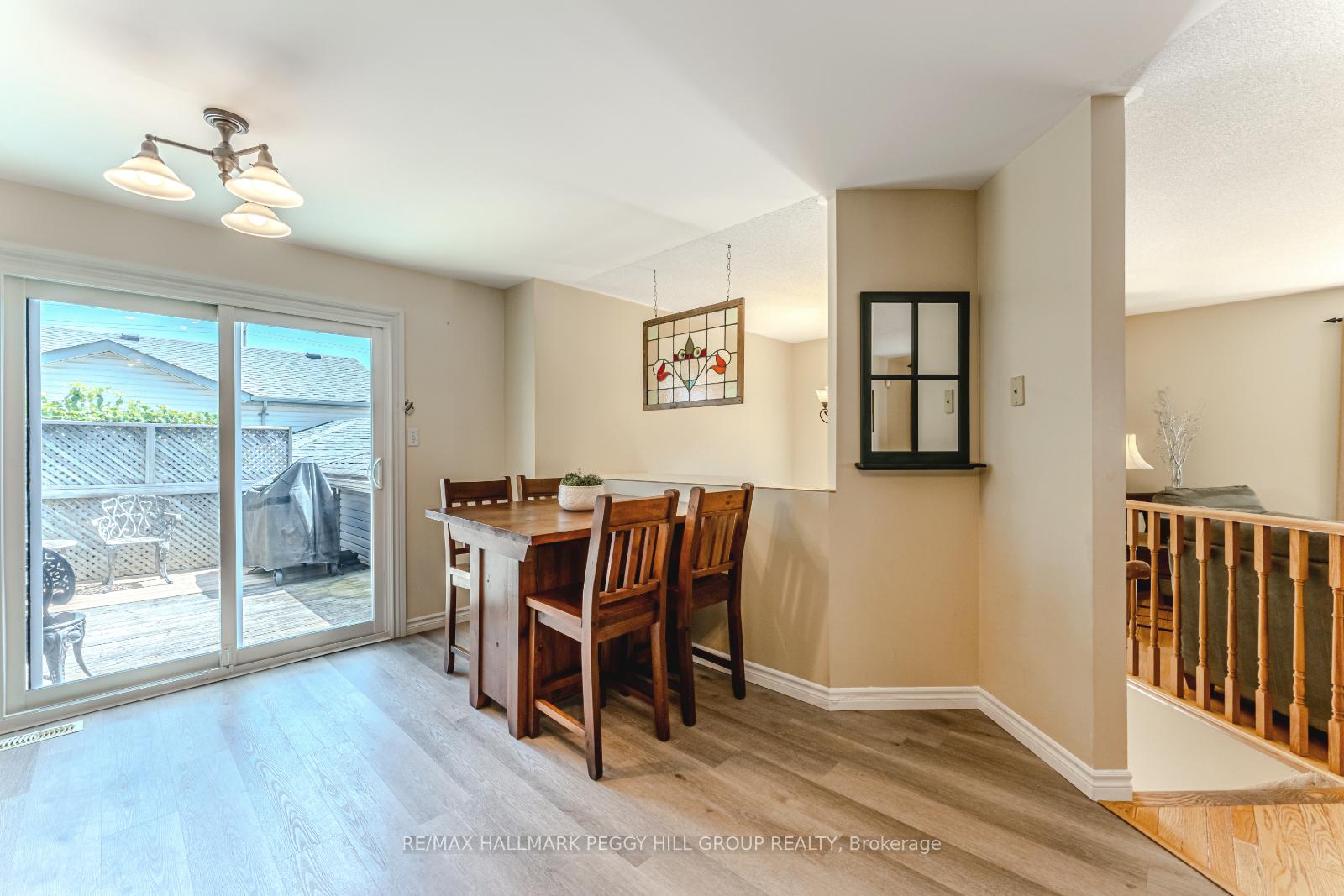 Photo 6 of 4 Mapleton Avenue, Barrie, Holly — HOMEH