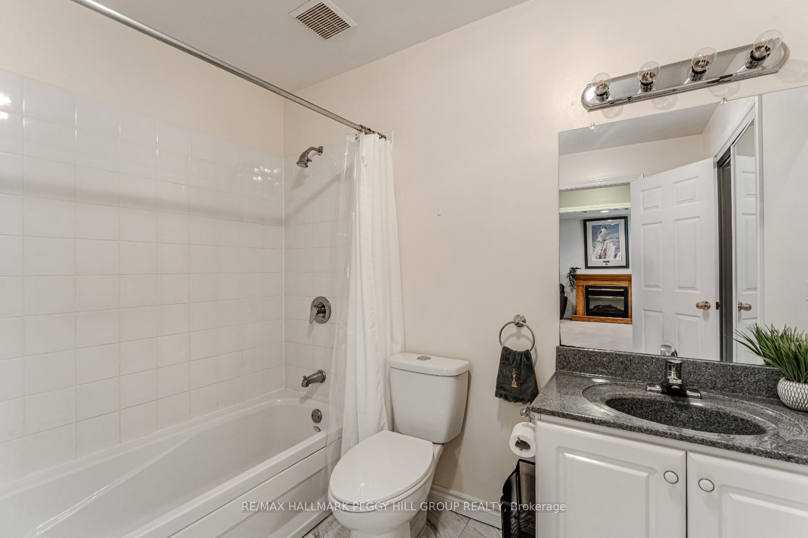 Photo 13 of 4 Mapleton Avenue, Barrie, Holly — HOMEH