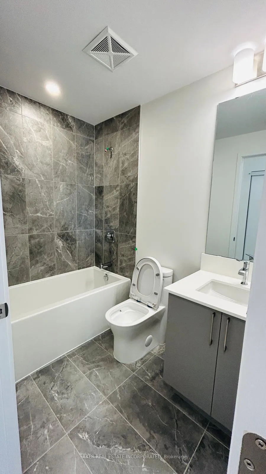 Photo 9 of Unit 201, 500 Plains Road E, Burlington, LaSalle — HOMEH