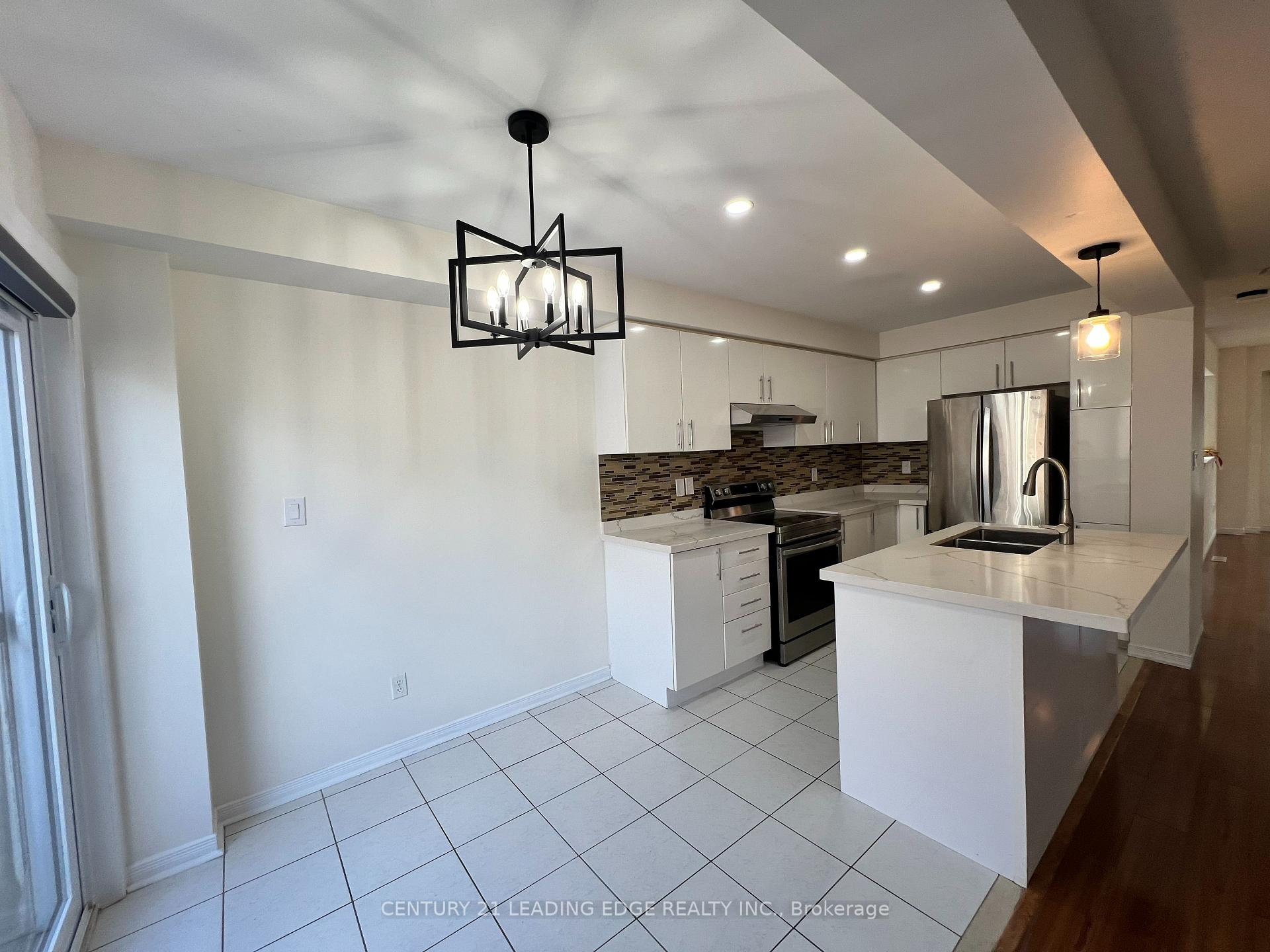 Photo 4 of 11 Talbotshire Street, Ajax, South West — HOMEH