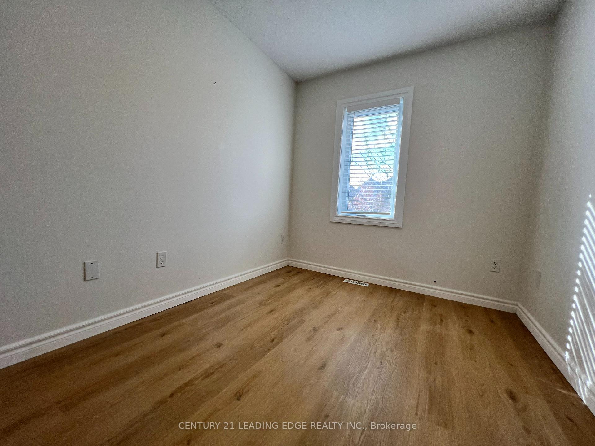 Photo 13 of 11 Talbotshire Street, Ajax, South West — HOMEH