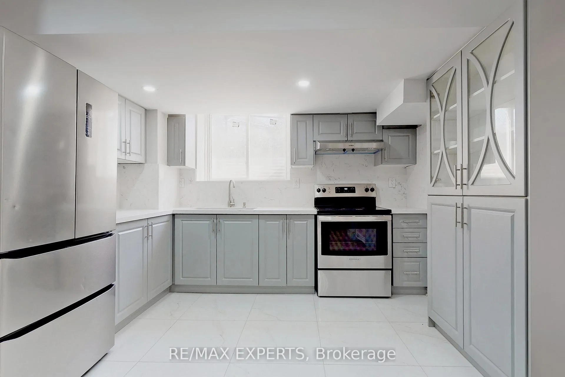 Photo 7 of 16 Helderman Street, Caledon, Rural Caledon — HOMEH
