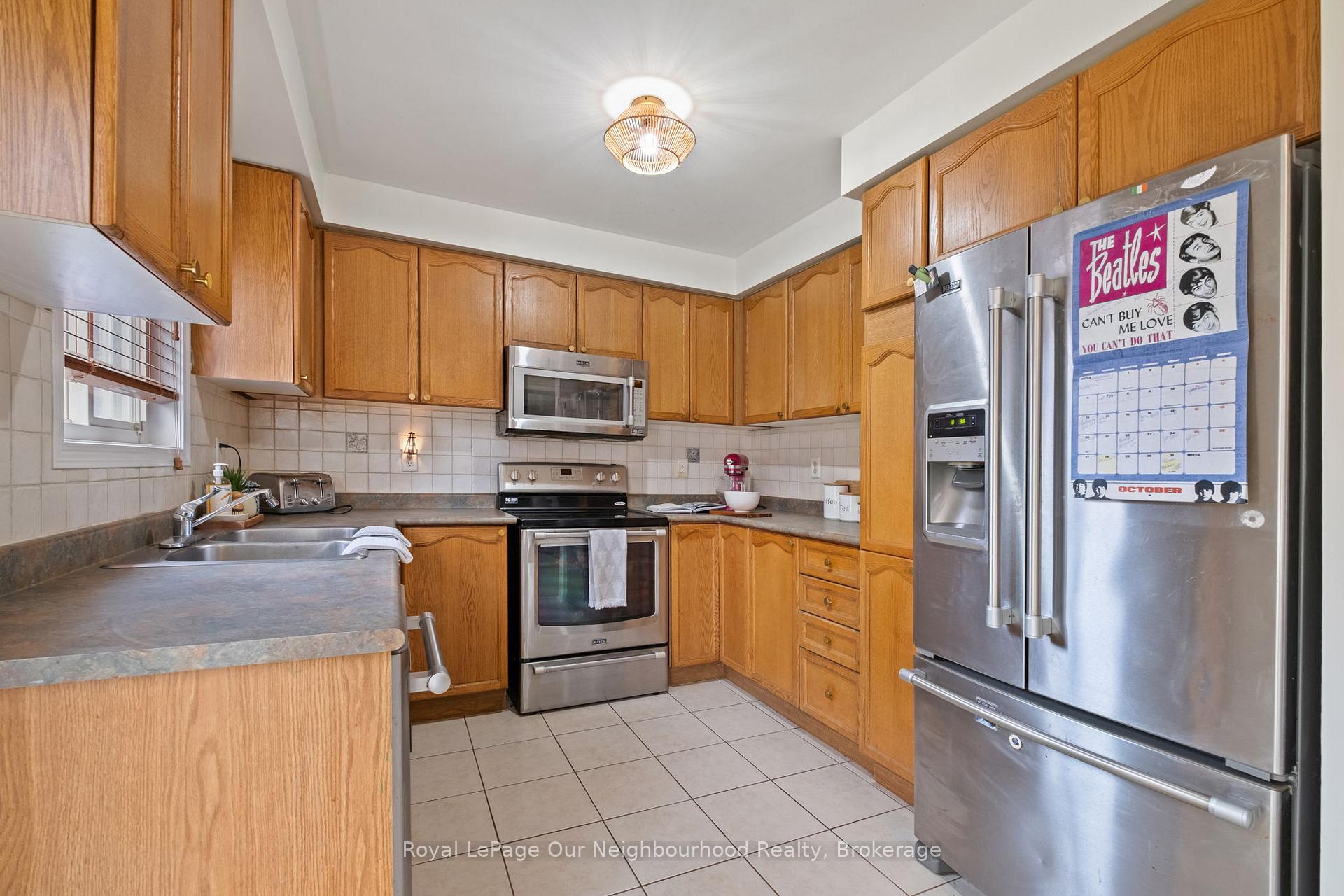 Photo 9 of 282 Bons Avenue, Clarington, Bowmanville — HOMEH