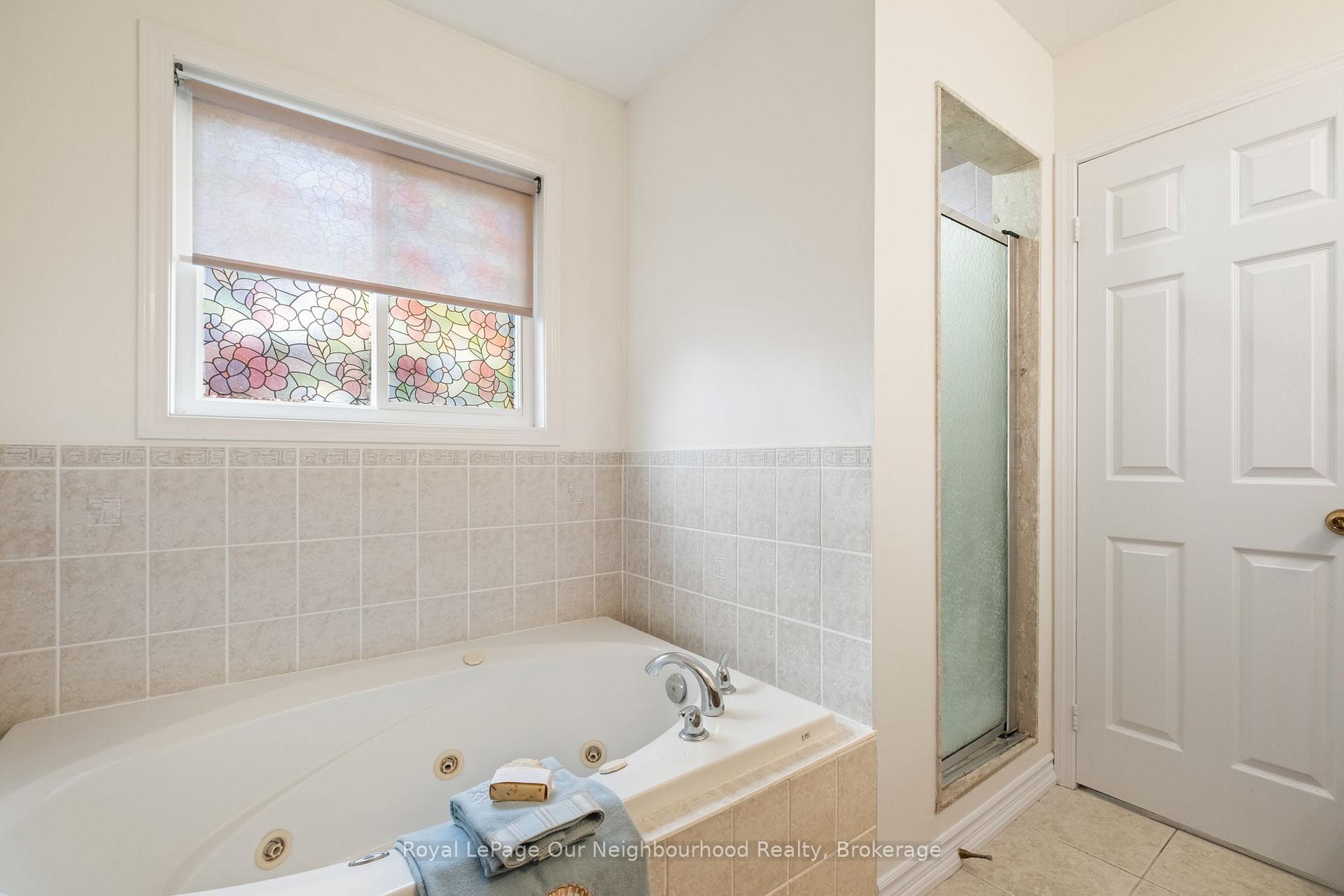 Photo 15 of 282 Bons Avenue, Clarington, Bowmanville — HOMEH