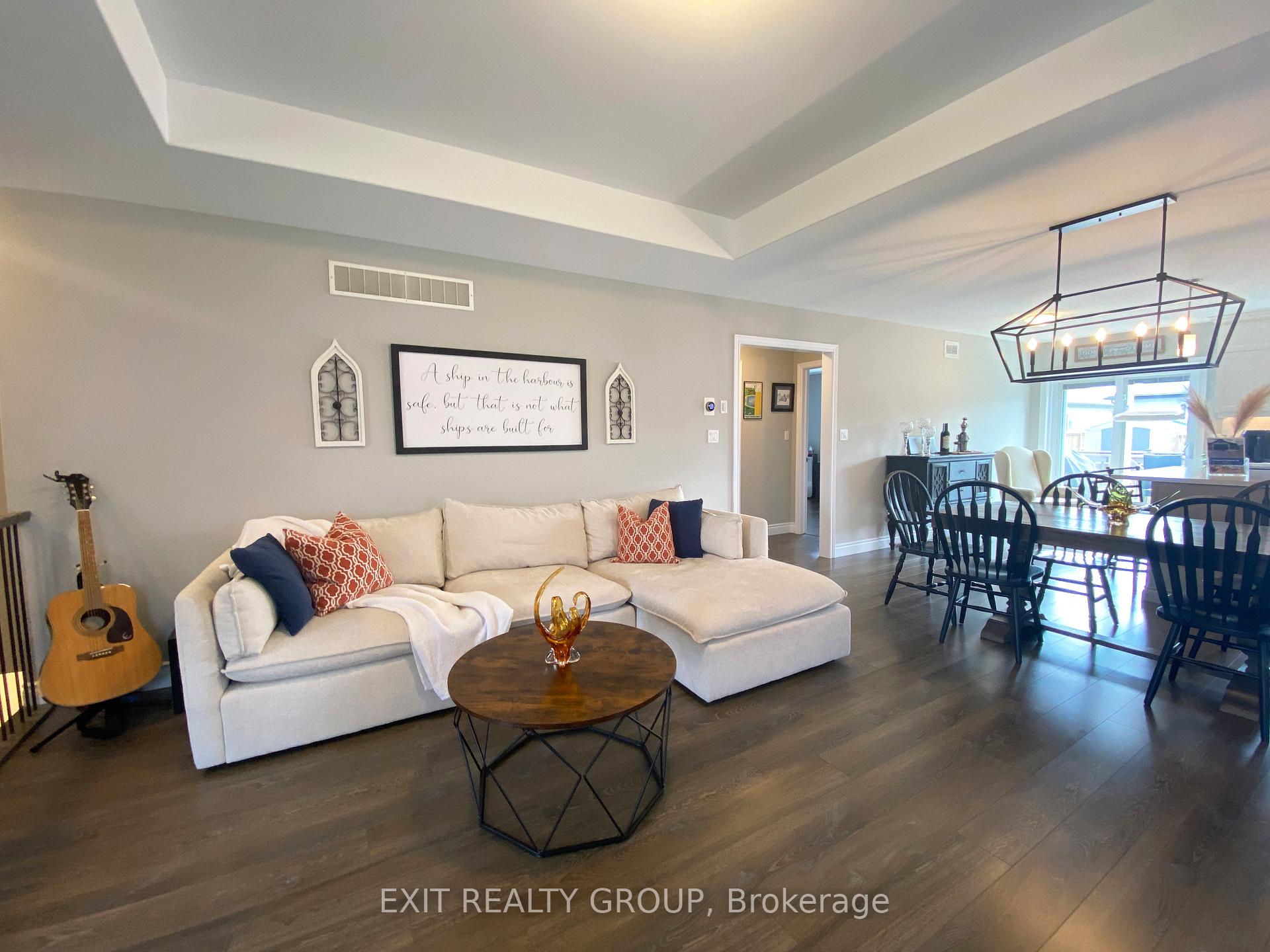 Photo 8 of 66 Deacon Place, Belleville, Belleville Ward — HOMEH