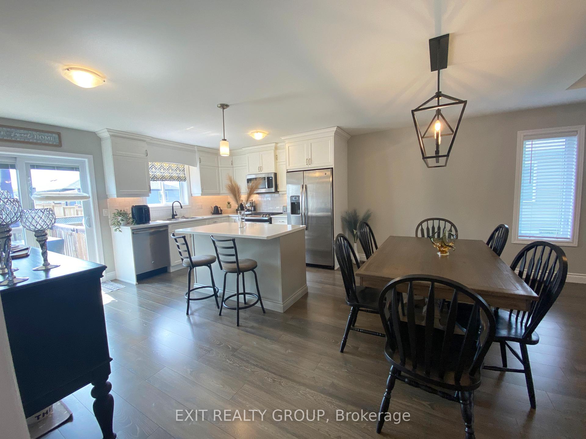 Photo 11 of 66 Deacon Place, Belleville, Belleville Ward — HOMEH