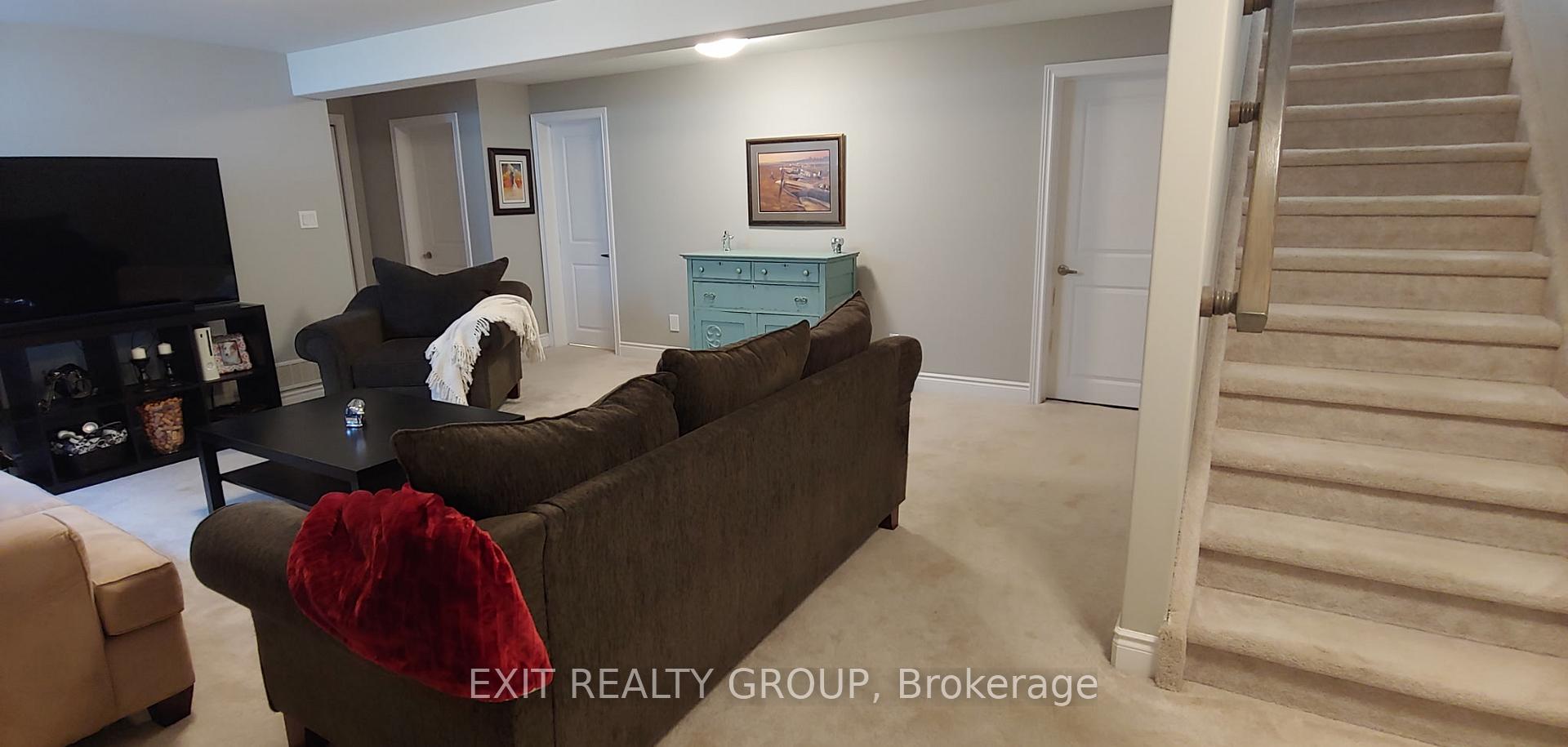 Photo 20 of 66 Deacon Place, Belleville, Belleville Ward — HOMEH