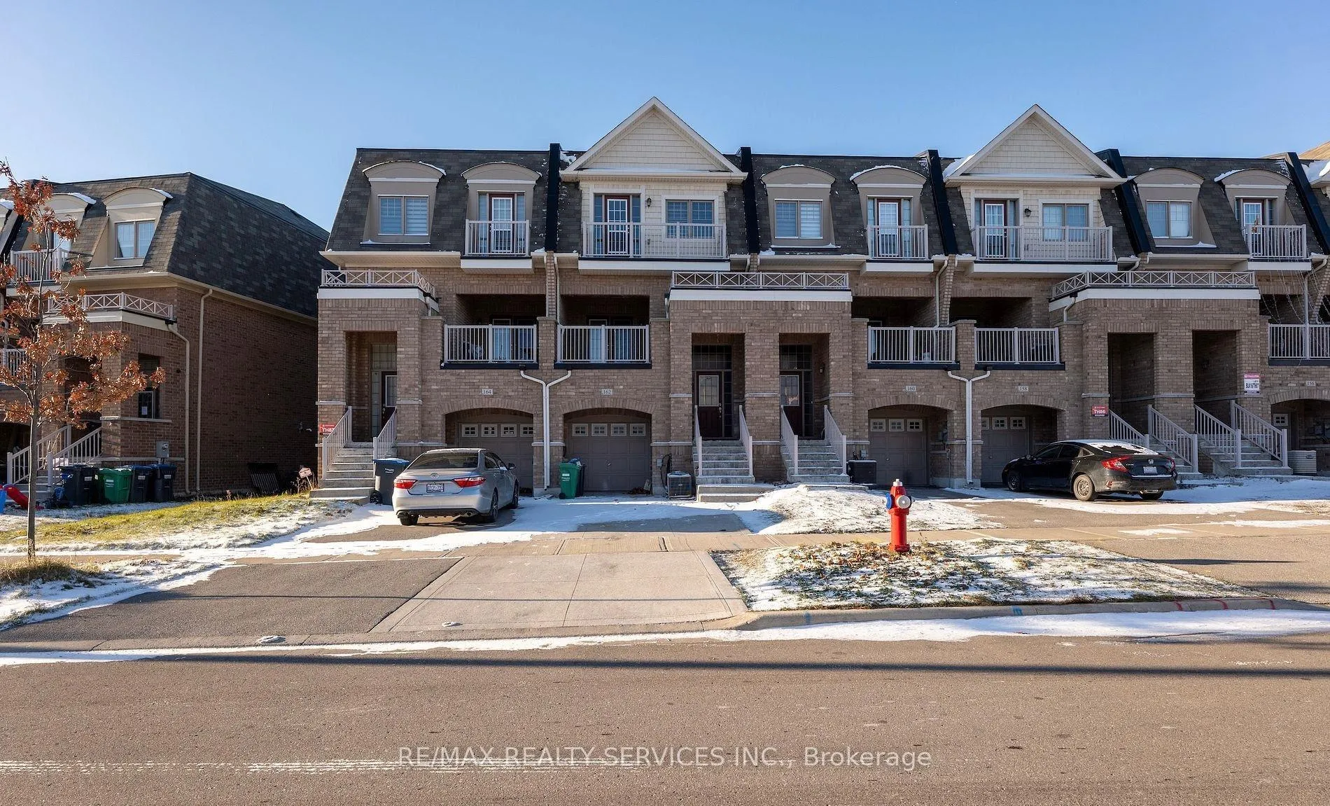 Front of 162 Davenfield Circle