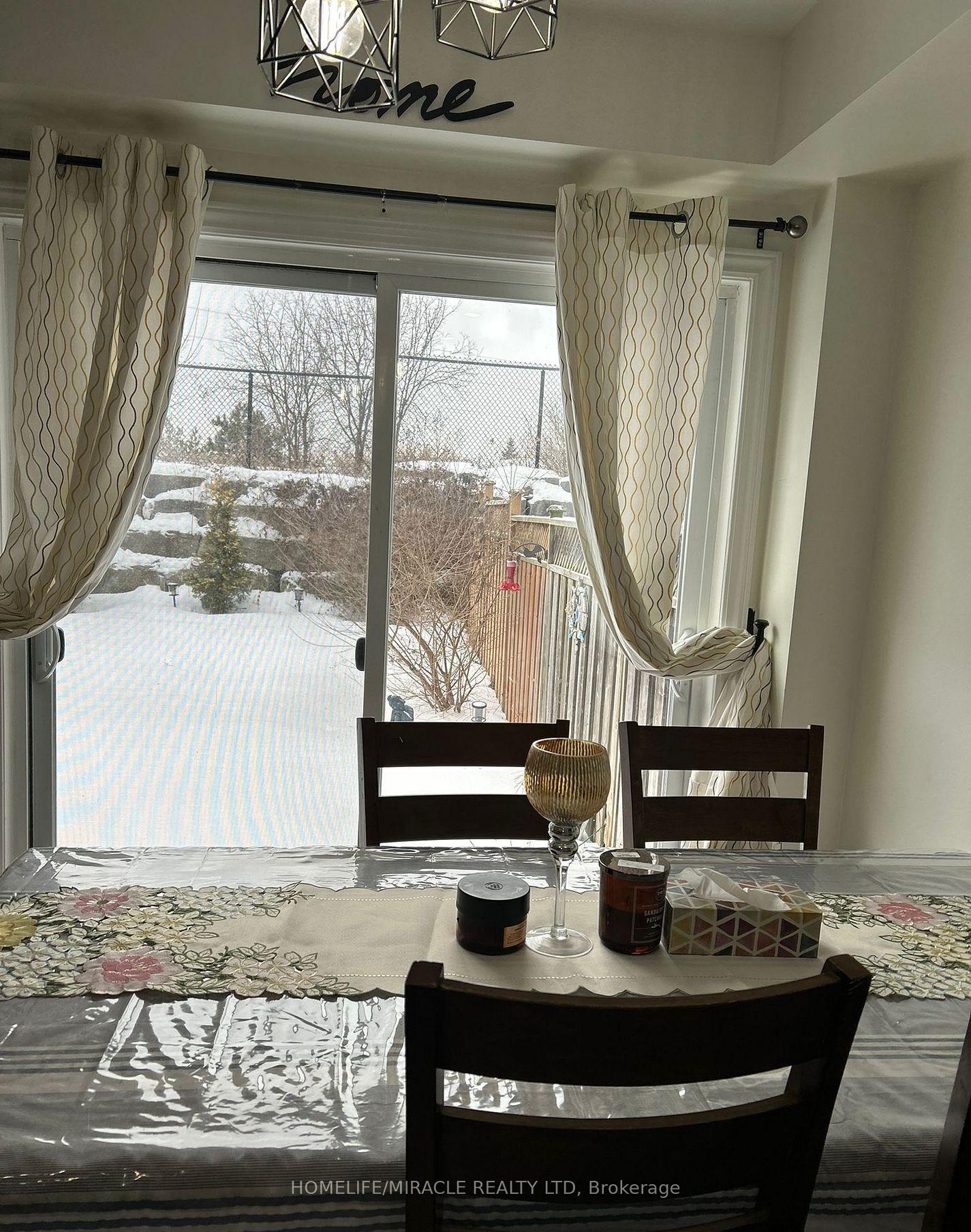 Photo 10 of 43 Bloomington Drive, Cambridge — HOMEH