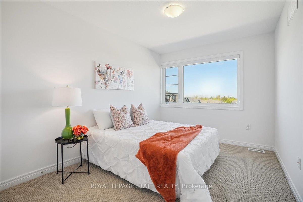 Photo 5 of 101 Tom Brown Drive, Brant, Paris — HOMEH