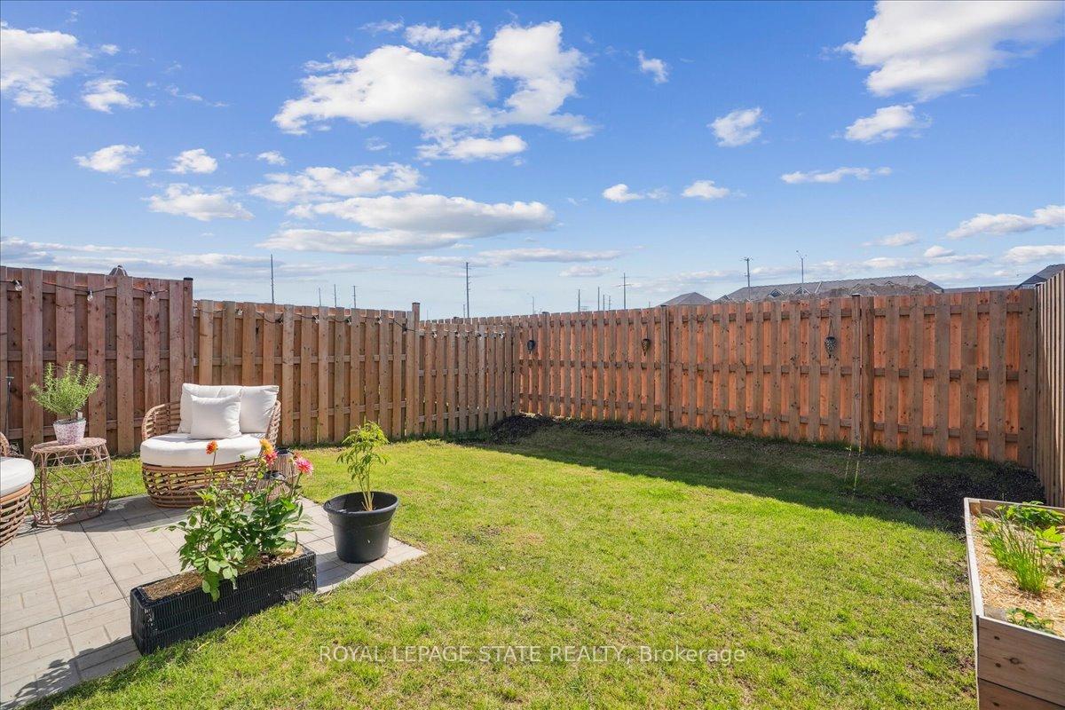 Photo 7 of 101 Tom Brown Drive, Brant, Paris — HOMEH