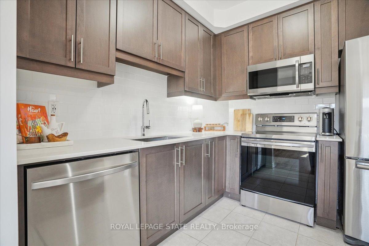 Photo 22 of 101 Tom Brown Drive, Brant, Paris — HOMEH
