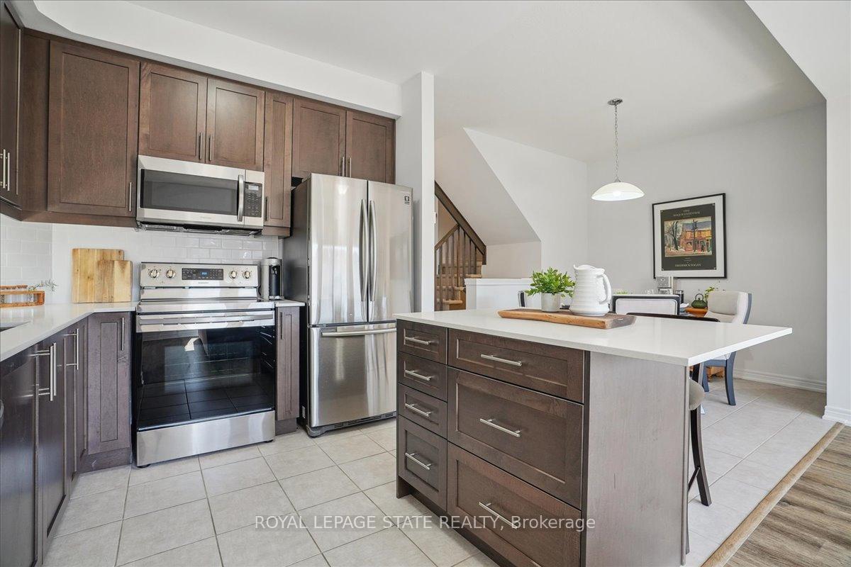 Photo 24 of 101 Tom Brown Drive, Brant, Paris — HOMEH