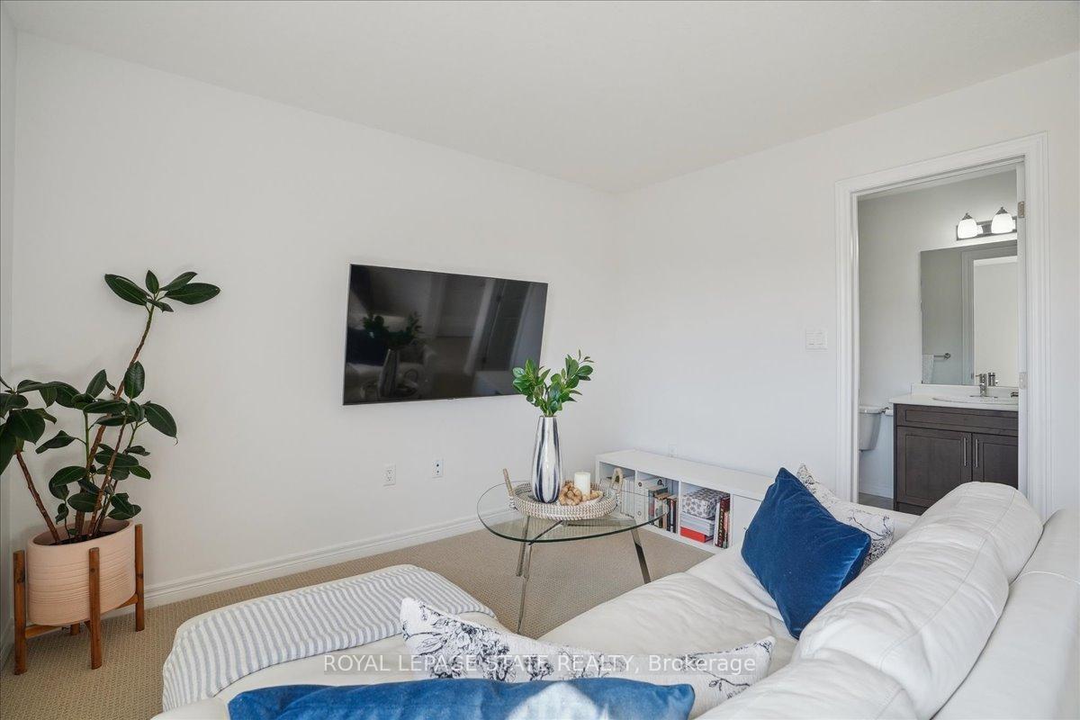 Photo 33 of 101 Tom Brown Drive, Brant, Paris — HOMEH