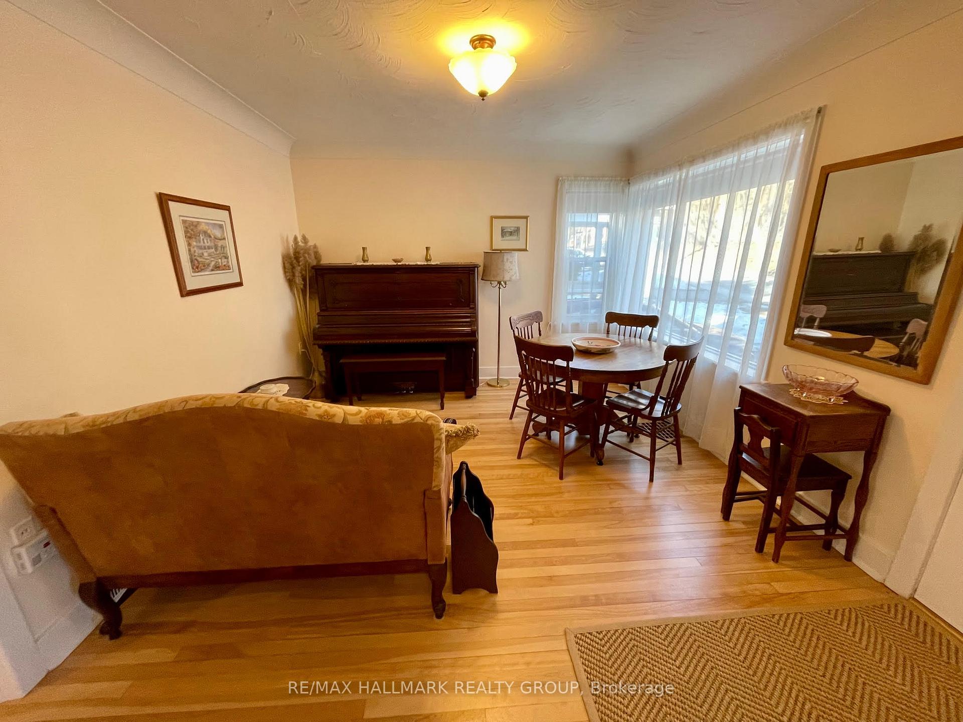 Photo 4 of 112 Clegg Street, Ottawa, Ottawa East — HOMEH