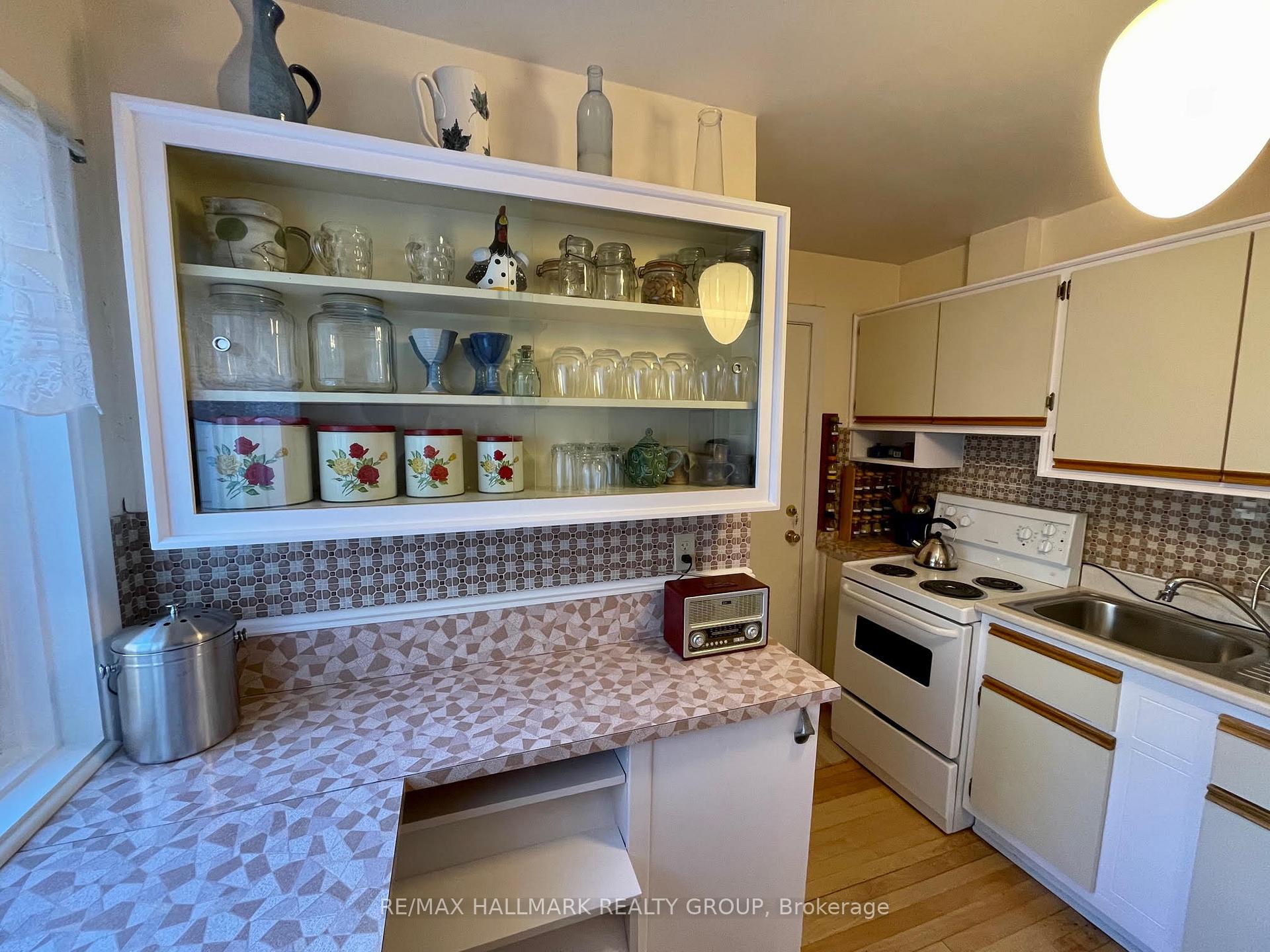 Photo 8 of 112 Clegg Street, Ottawa, Ottawa East — HOMEH