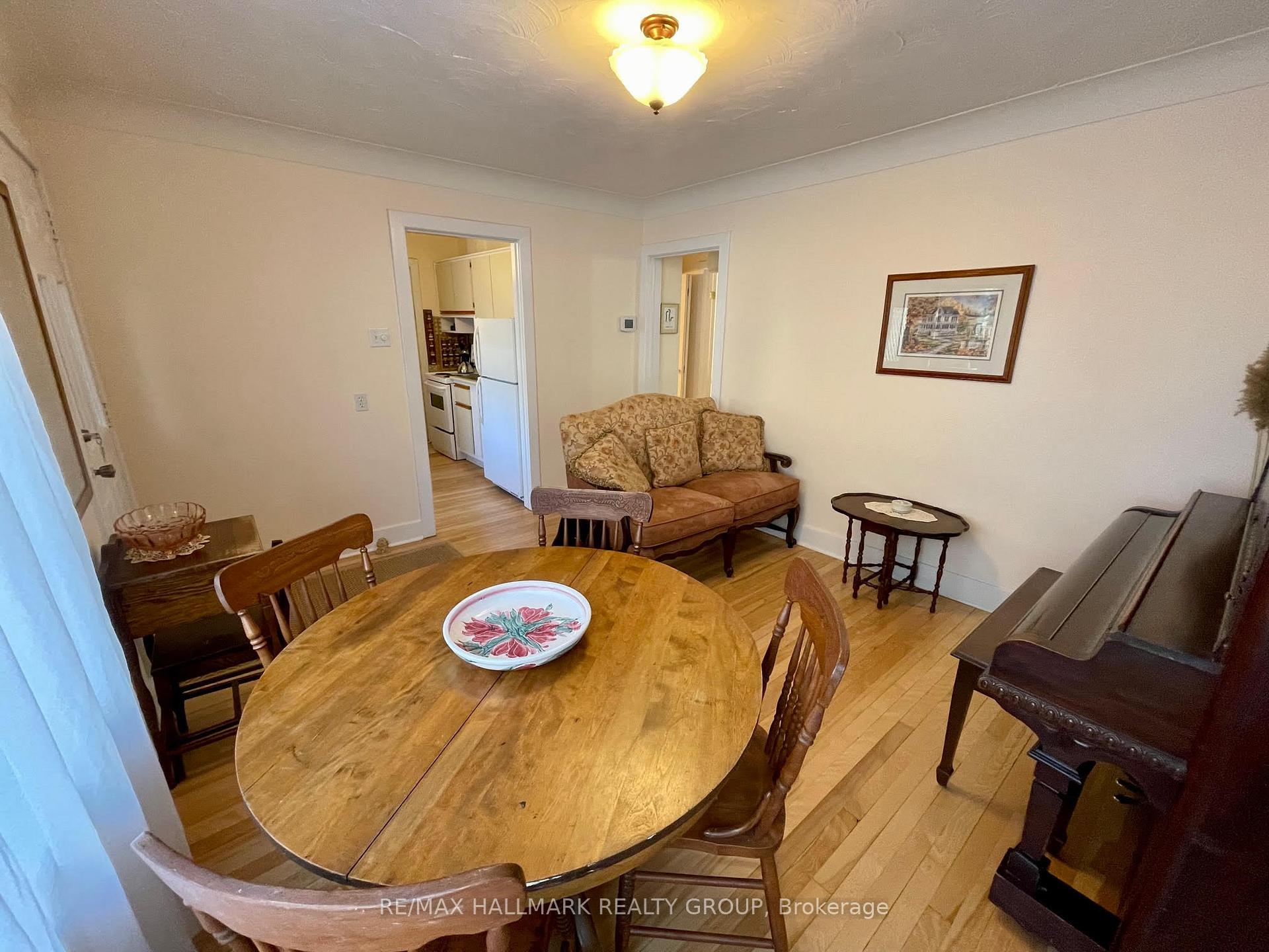 Photo 10 of 112 Clegg Street, Ottawa, Ottawa East — HOMEH