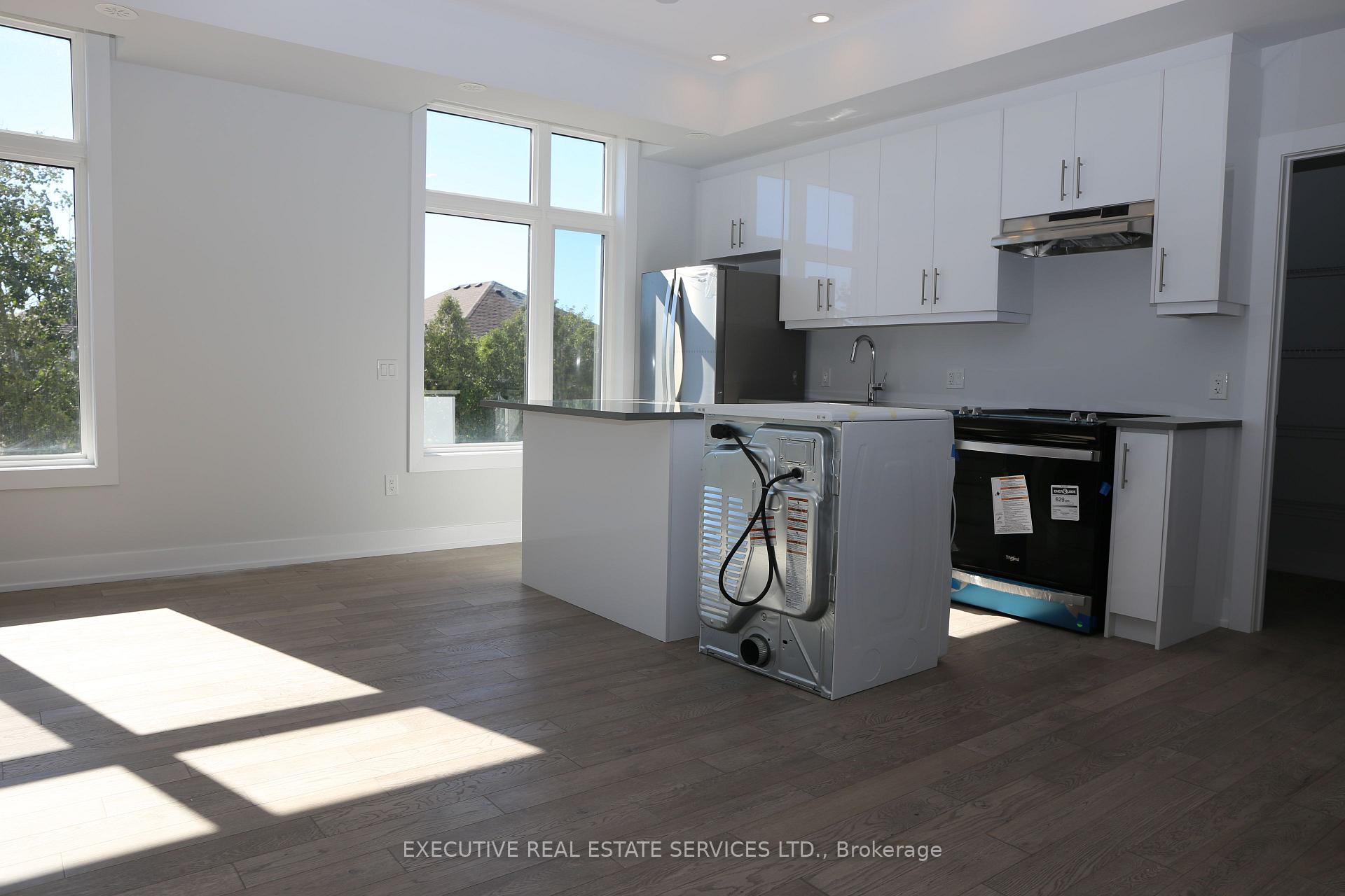Photo 3 of Unit U239, 9580 Islington Avenue, Vaughan, Sonoma Heights — HOMEH