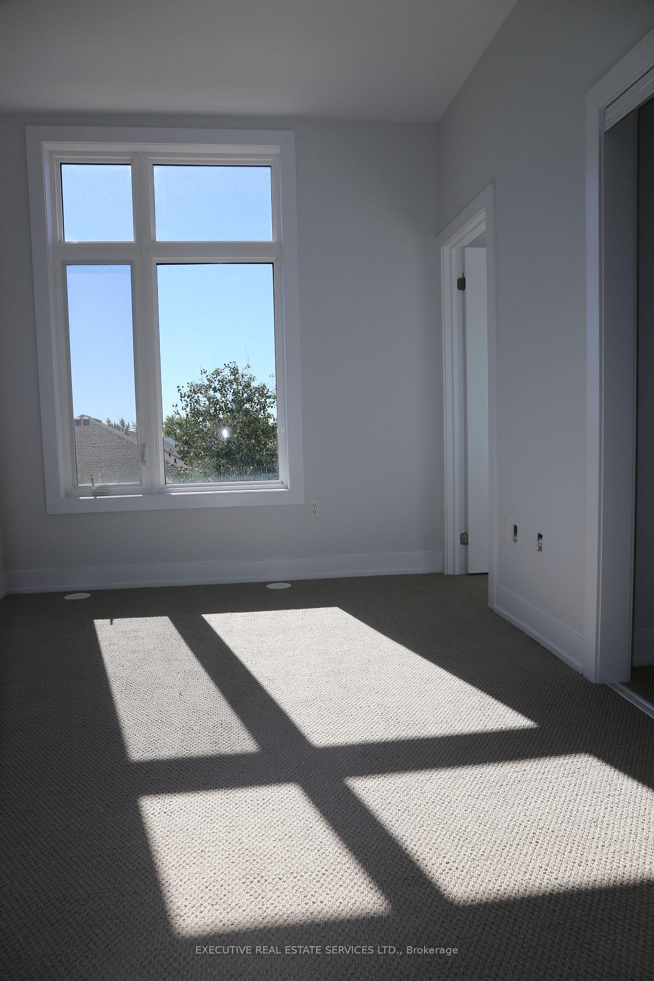Photo 6 of Unit U239, 9580 Islington Avenue, Vaughan, Sonoma Heights — HOMEH